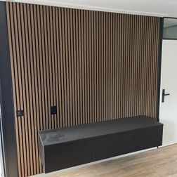 wand bekleed met akoestische wandpanelen